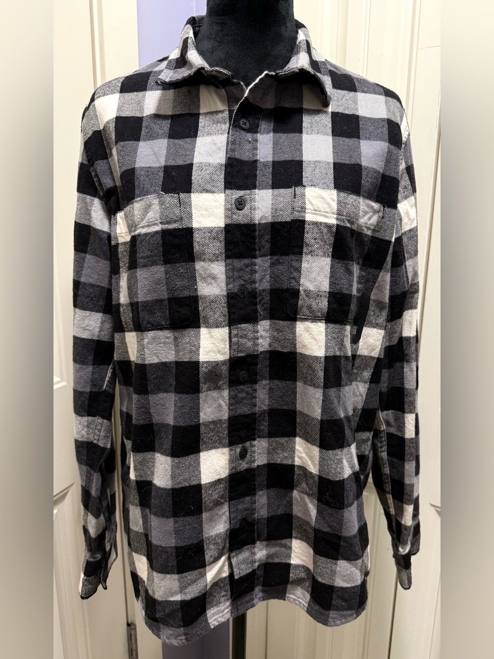 Oakley Black, Gray & White Buffalo Plaid Button-Down Shirt